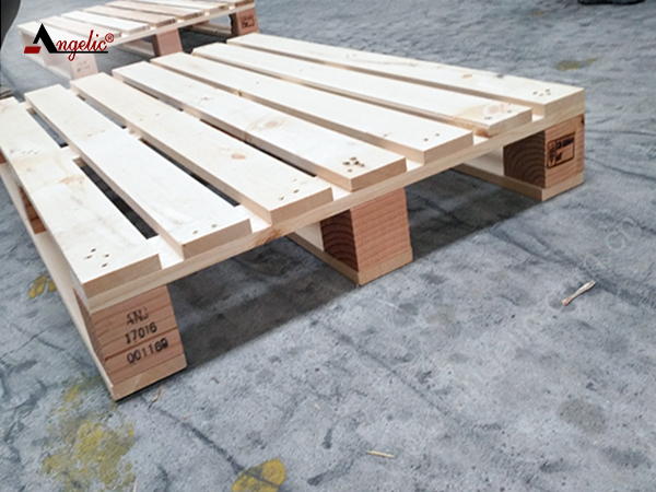 木托盤出口時(shí)的兩種熏蒸方式