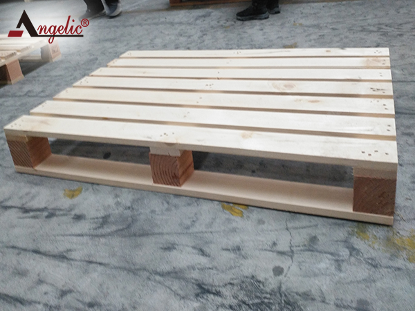 木棧板比塑料棧板有這些優(yōu)勢(shì)