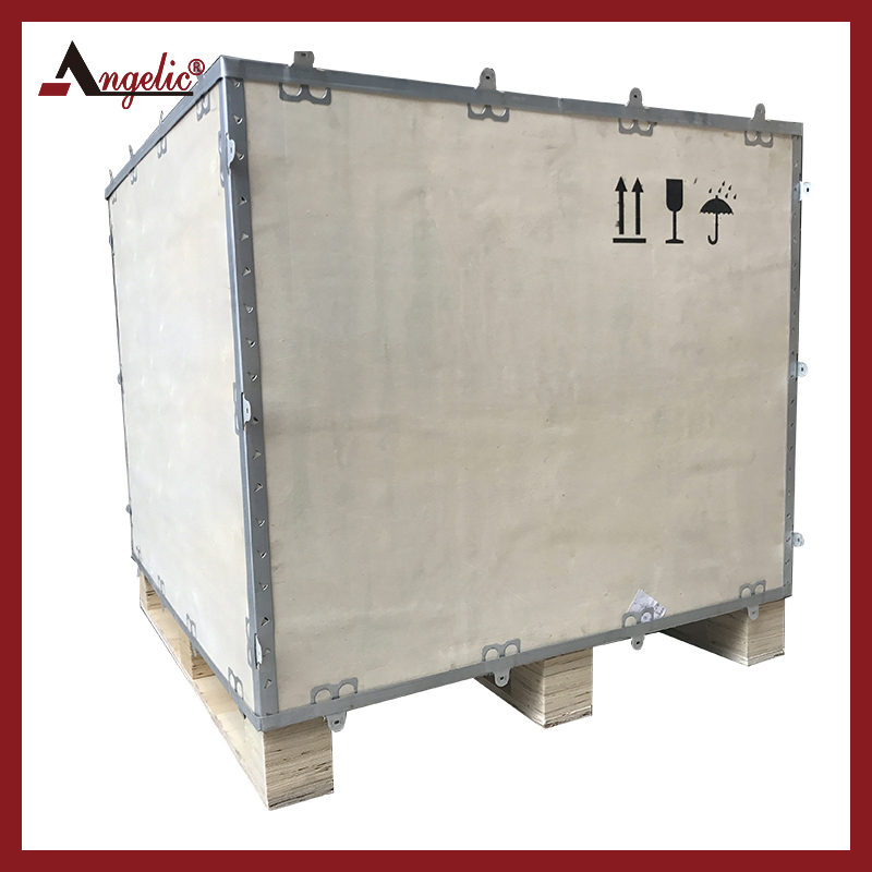 在貨物運輸中鋼邊箱起到了重要的作用