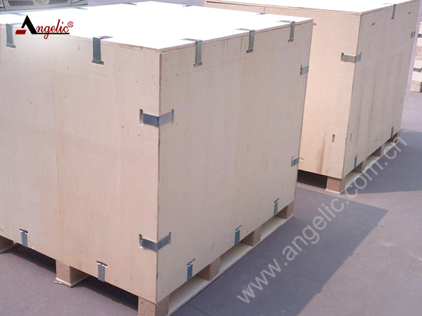 卡扣木箱保證了客戶收貨時(shí)的完整性